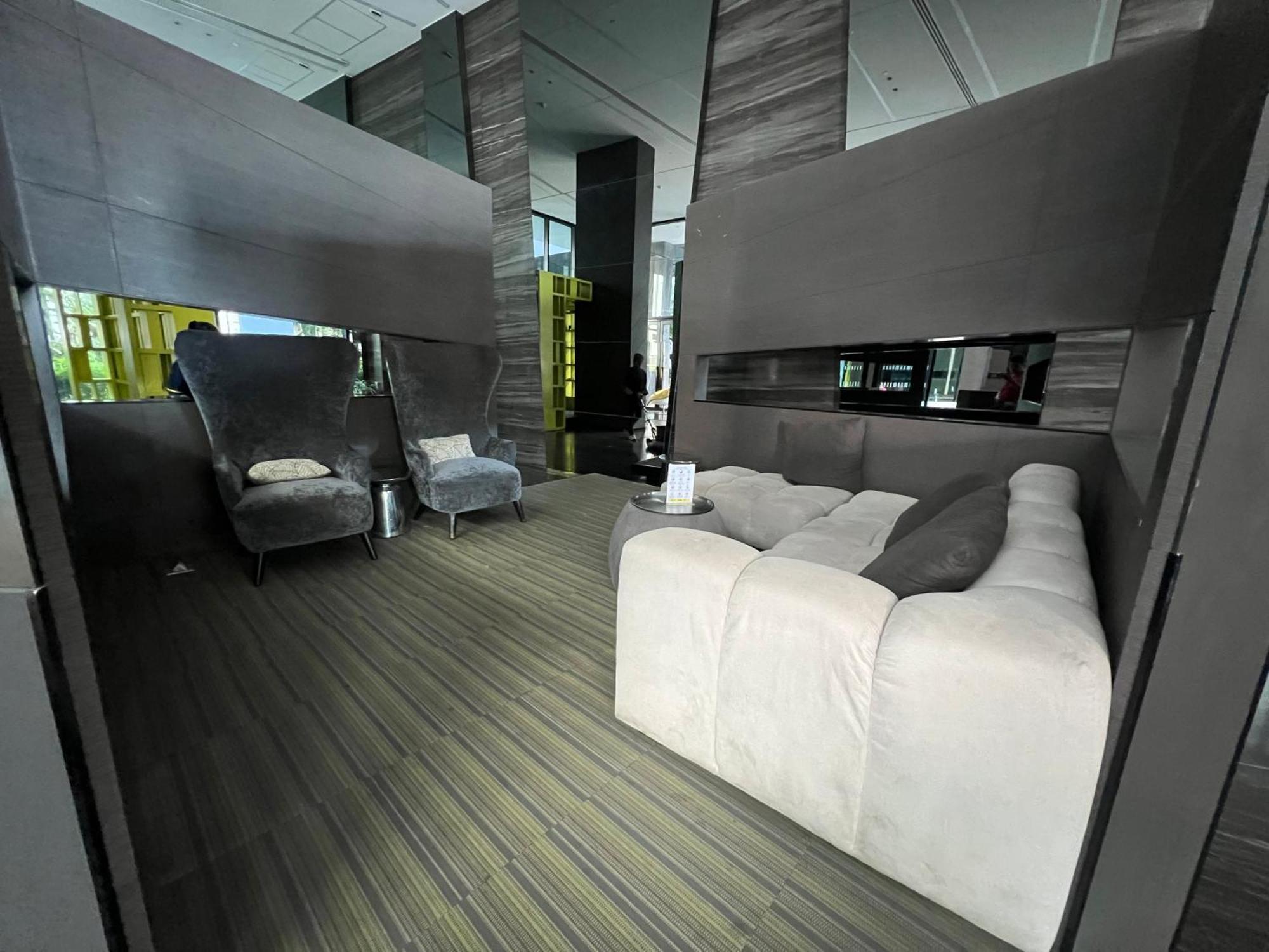 秘狗公寓the Base Apartemen