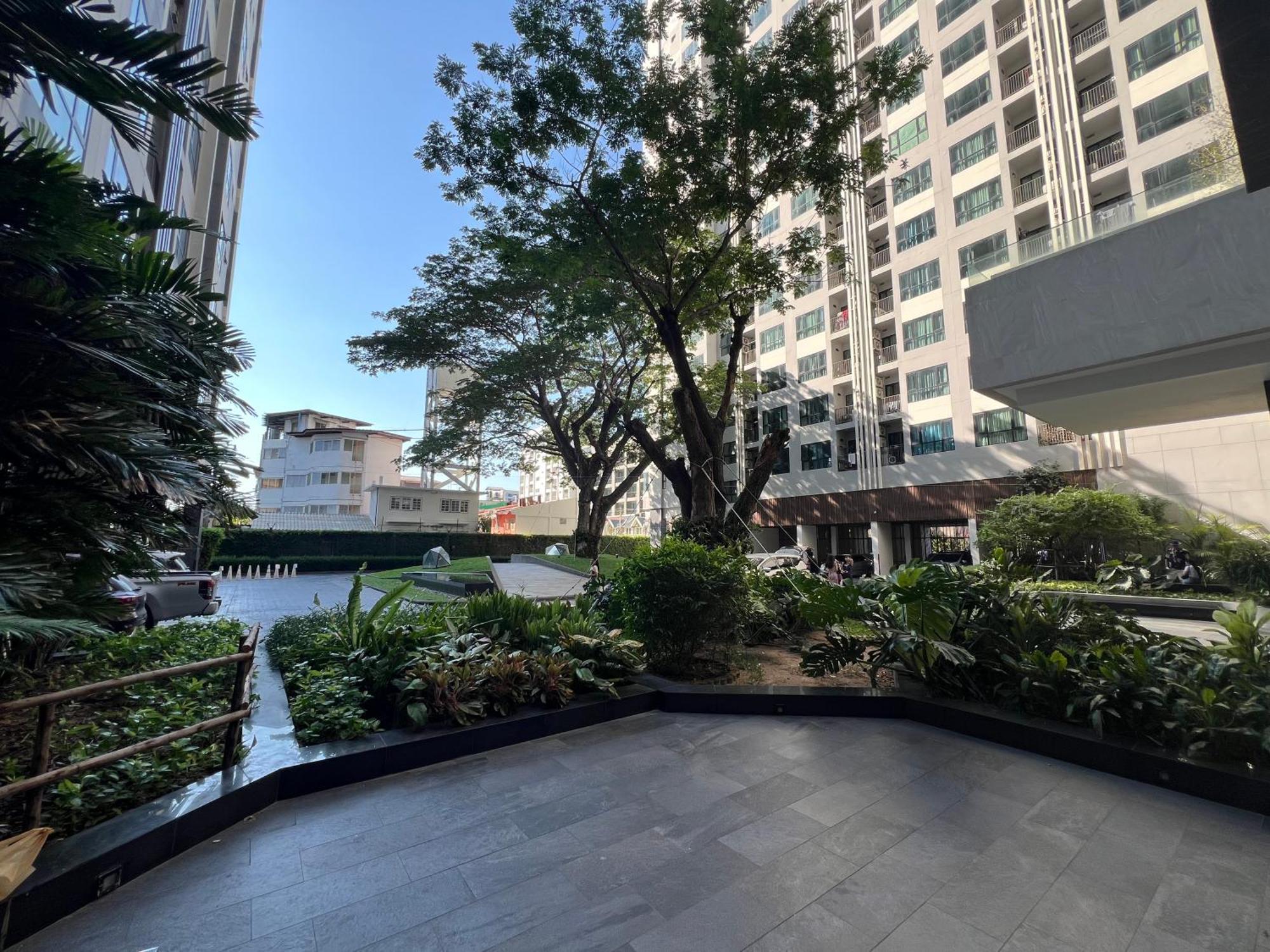 Apartemen 秘狗公寓the Base *