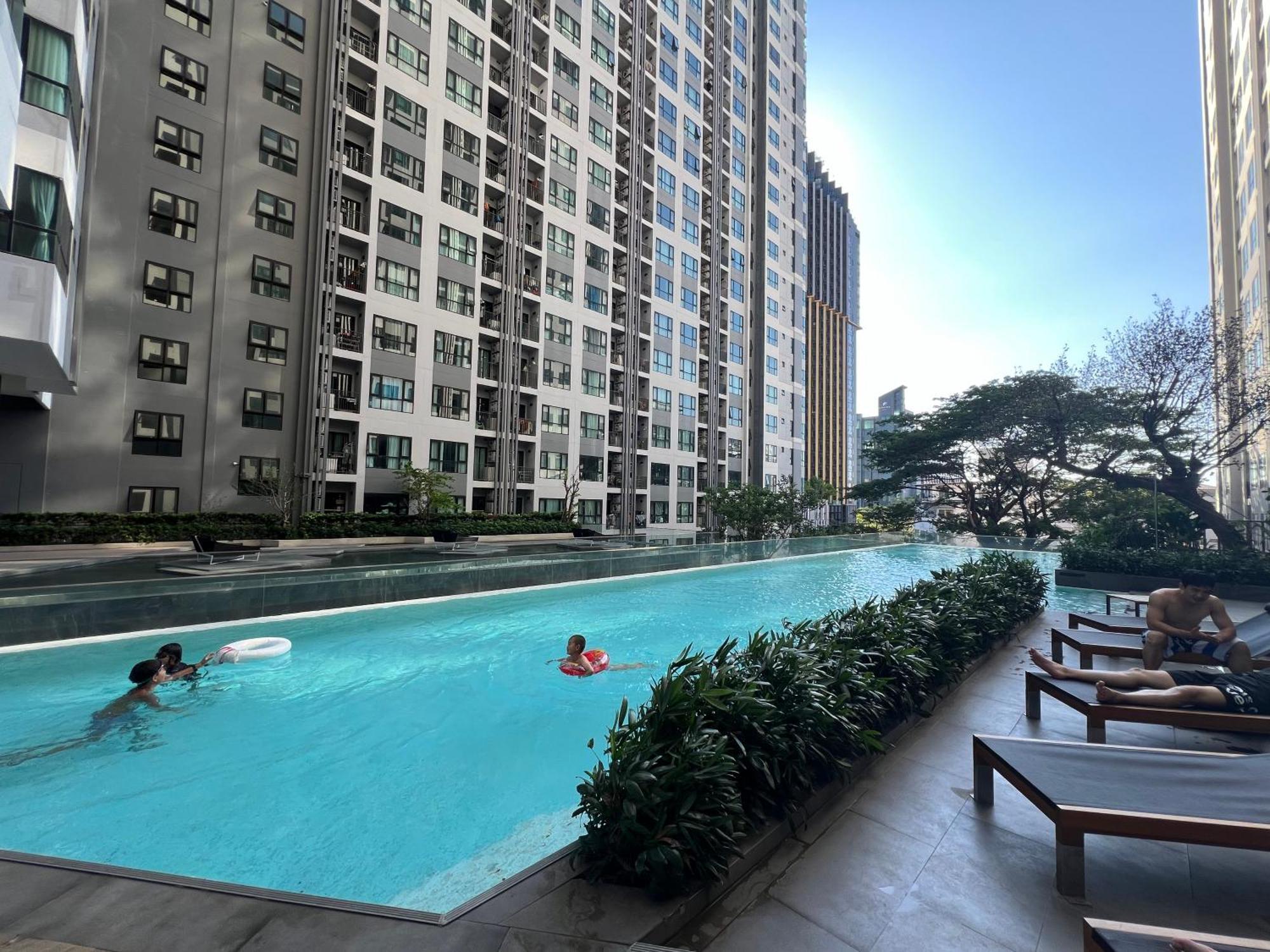 Apartemen 秘狗公寓the Base *